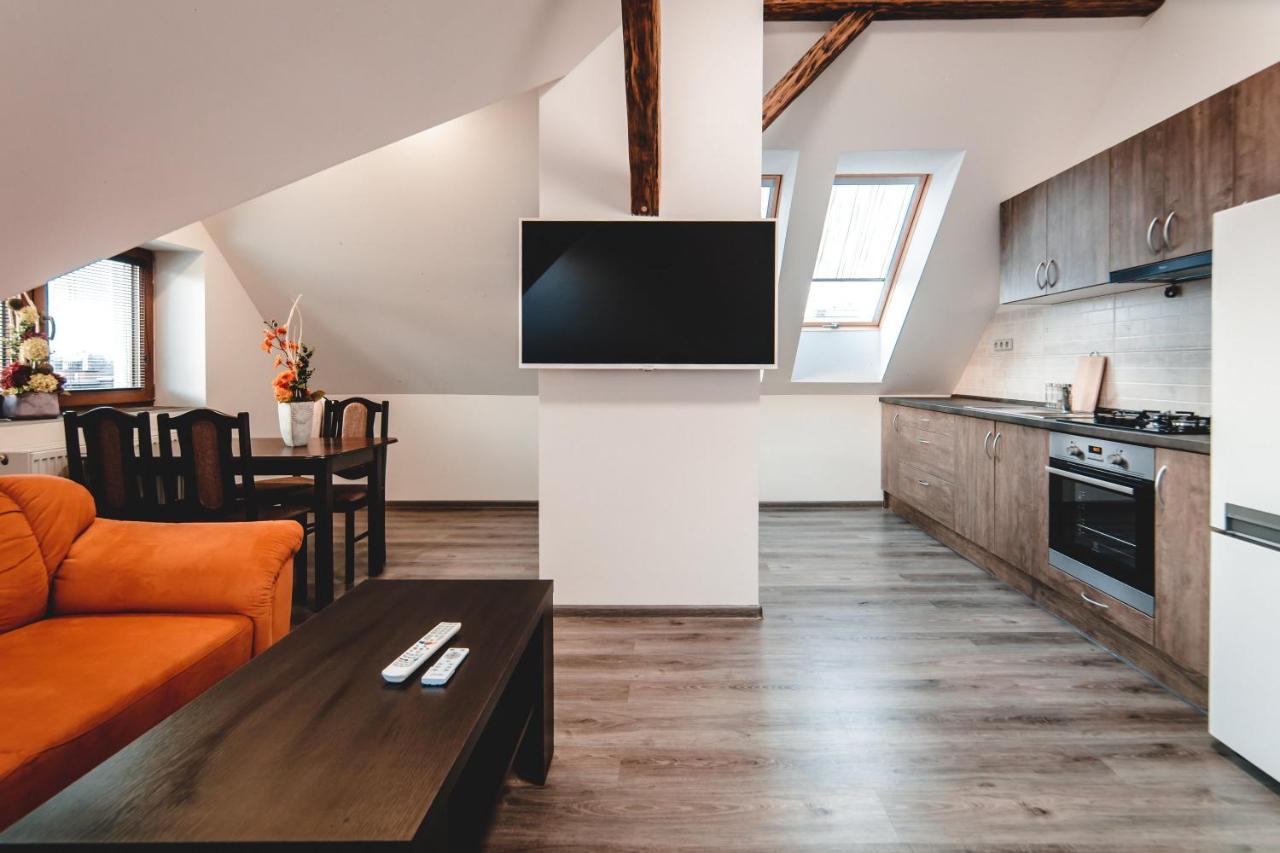 Villa U Areny Ostrava Bagian luar foto
