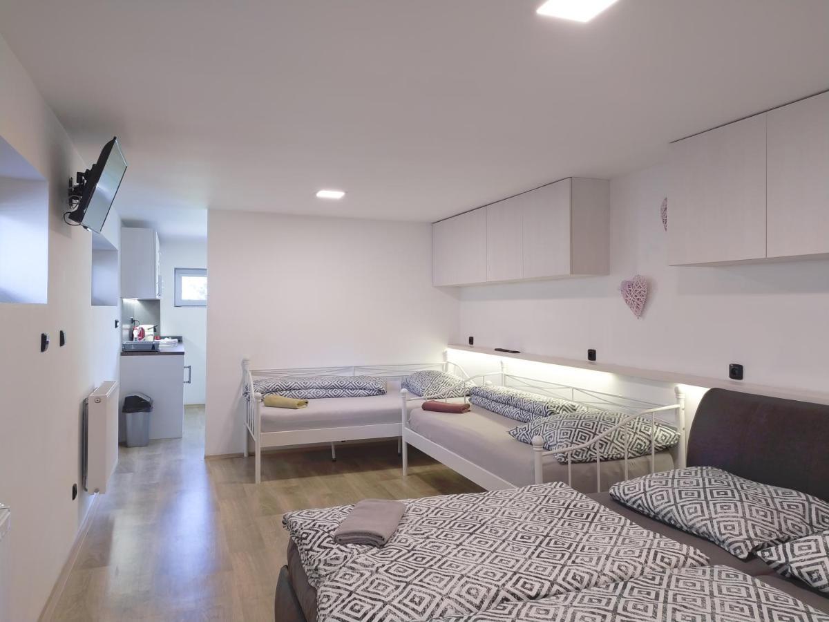 Villa U Areny Ostrava Bagian luar foto